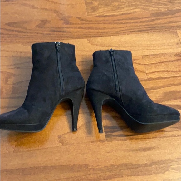 H&M faux suede black booties - Picture 4 of 8